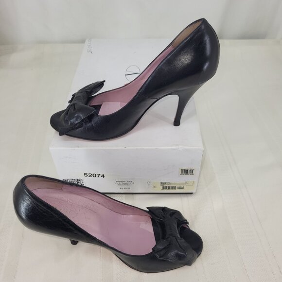RED VALENTINO Black Peep Toe Bow Heels - Picture 10 of 11